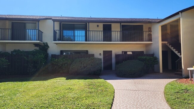 Primary Photo - 2050 Oleander Blvd