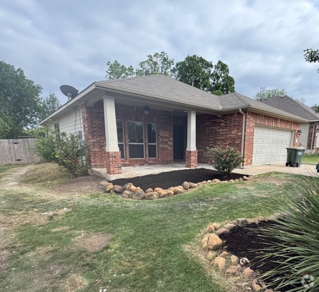Building Photo - 1097 Violet Ln