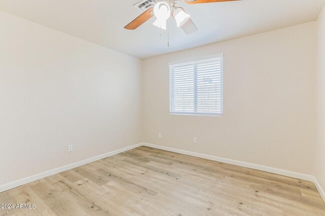 Building Photo - 1530 W Boise Pl