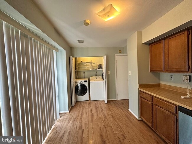 Building Photo - 14781 London Ln