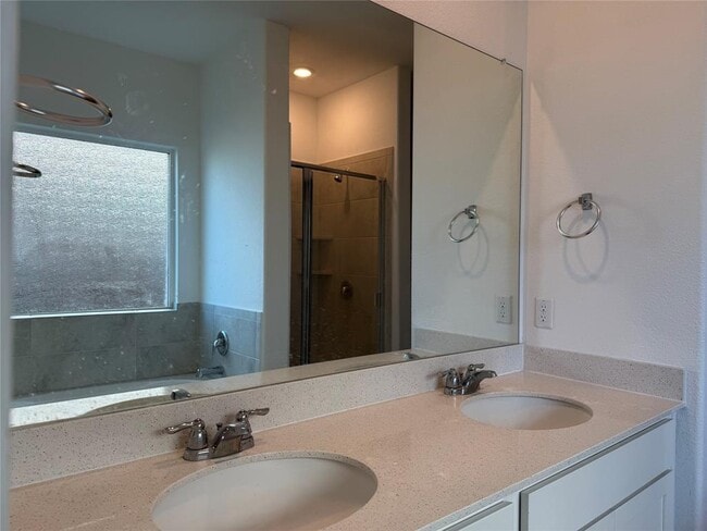 Building Photo - 404 Milliner Lp