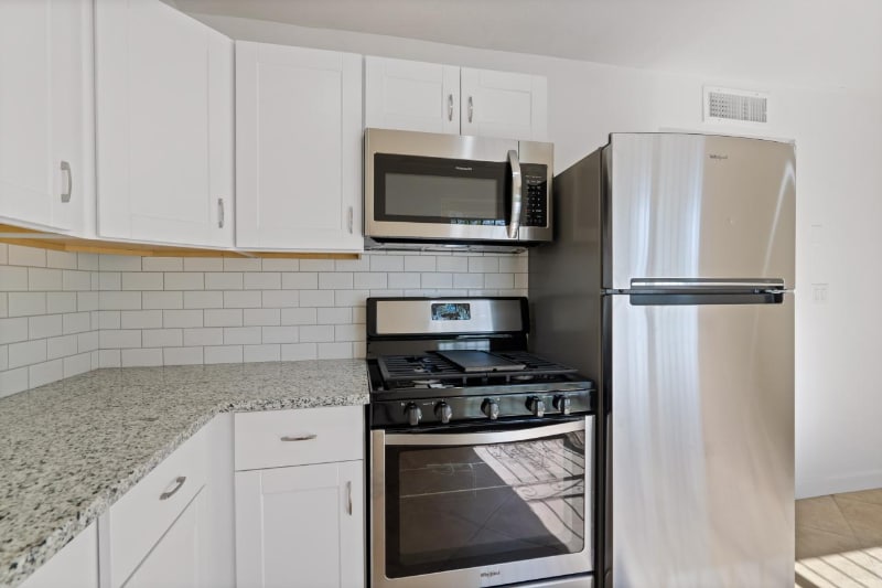 Building Photo - 2304 N 10th Ave