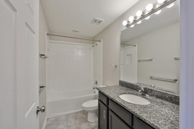 Building Photo - 7045 Grand Elm Dr