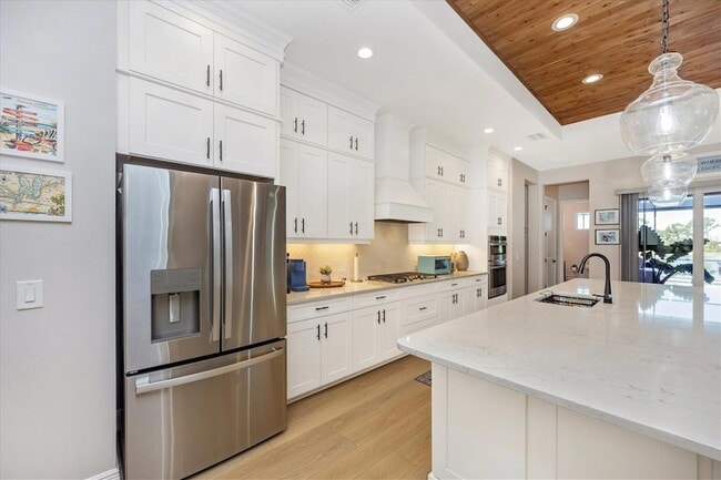 Building Photo - 18805 Valleta Ave