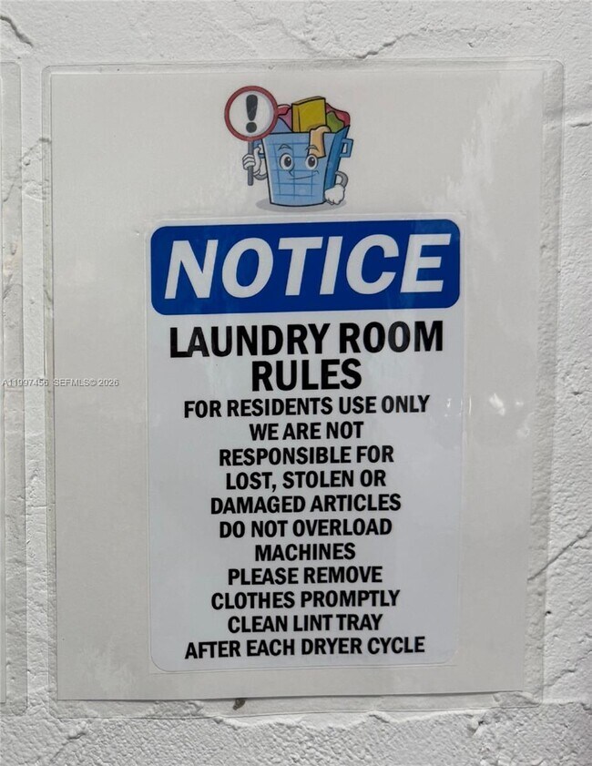 Building Photo - 2160 SW 17th St