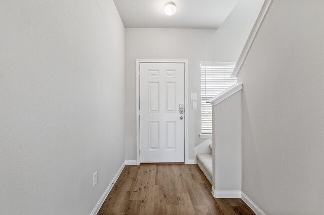 Building Photo - 2519 Moapa Dr