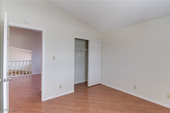 Building Photo - 1517 Kirby Dr
