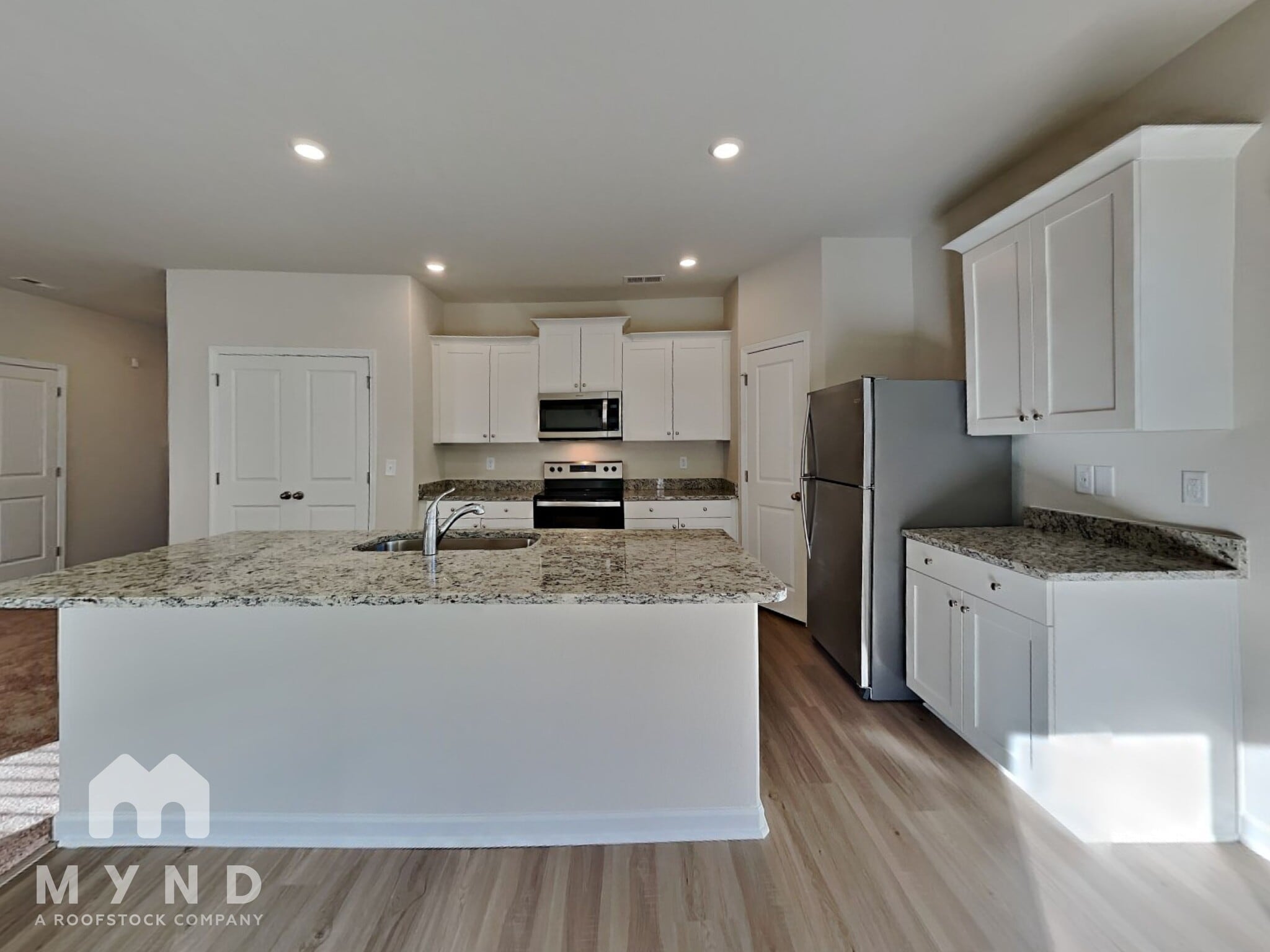 Building Photo - 385 Ivy Bank Dr