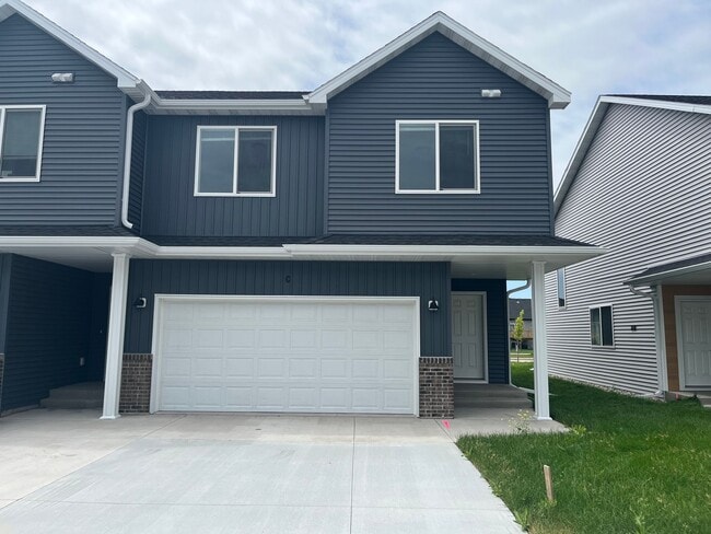 Building Photo - The Wilds Townhomes