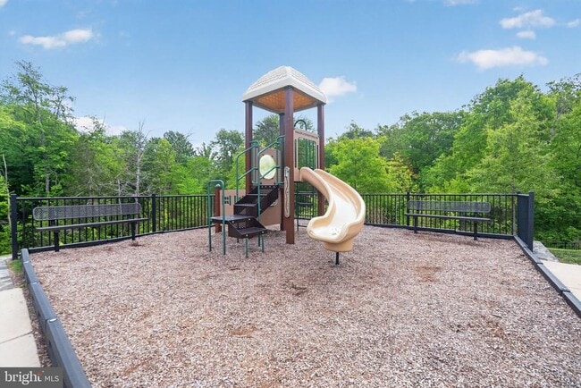 Building Photo - 15297 Westham Ct