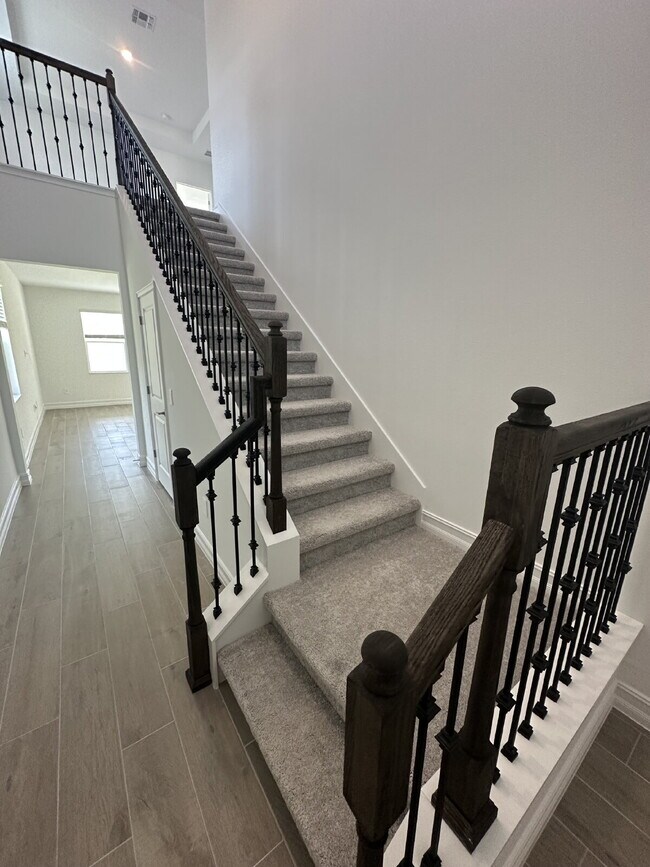 Building Photo - 11748 71st Ave E