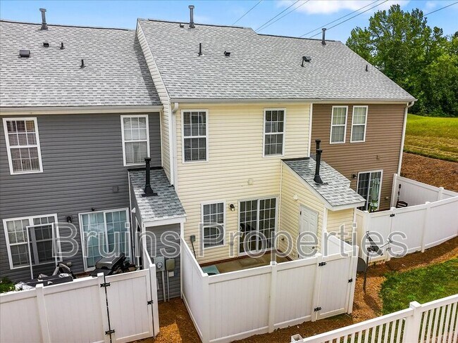 Building Photo - 3884 Hickswood Creek Dr