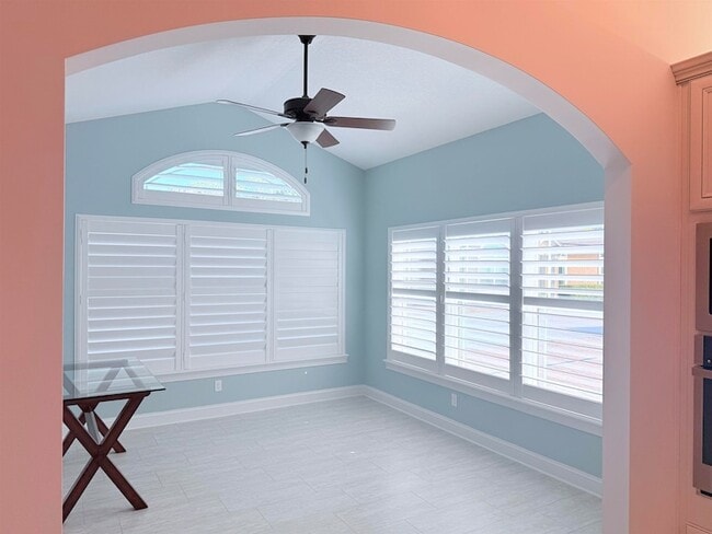 Building Photo - 44 Ocale Ct