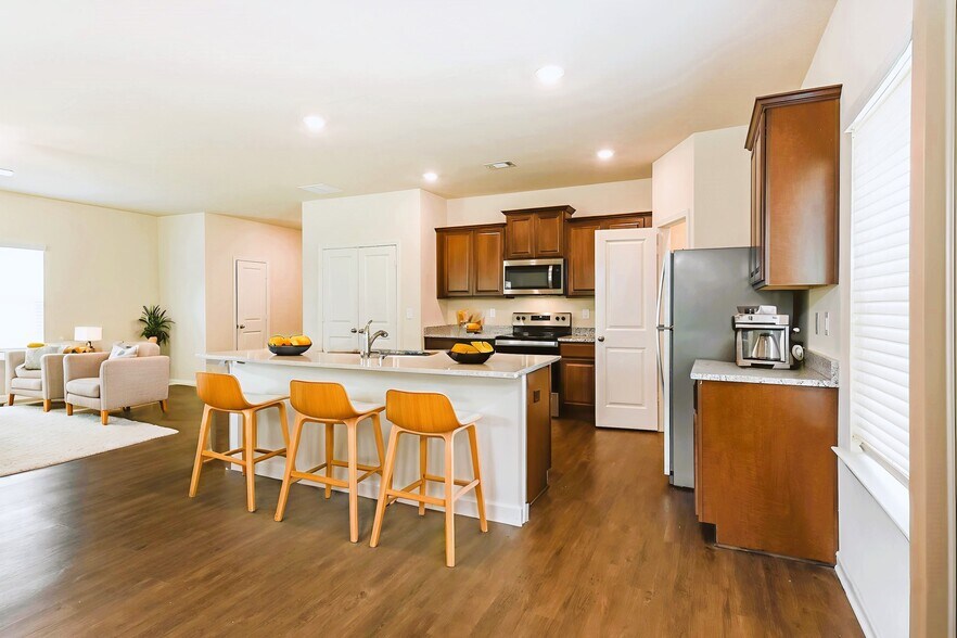 Building Photo - 138 Innis Brk Cir