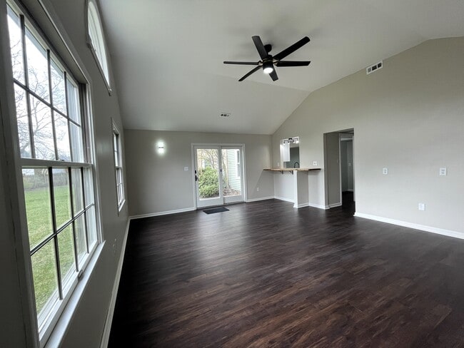 Family Room - 111 Heidi Ln