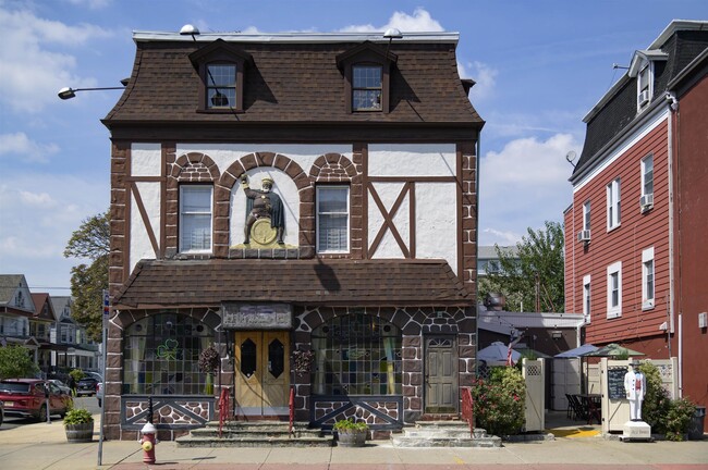 Building Photo - 477 Broadway