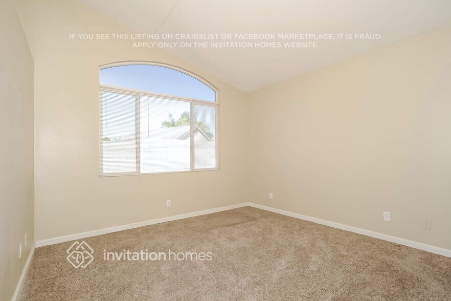 Building Photo - 12037 Reichling Ln