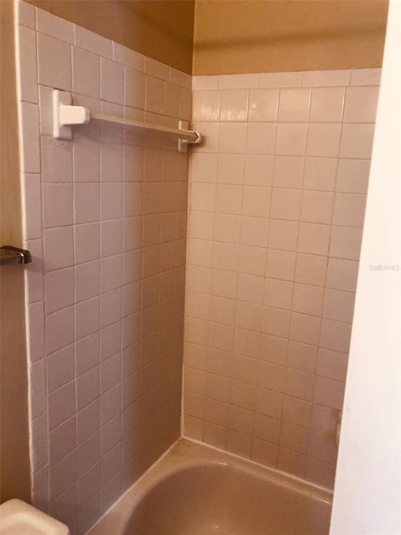 Building Photo - 524 Orange Dr