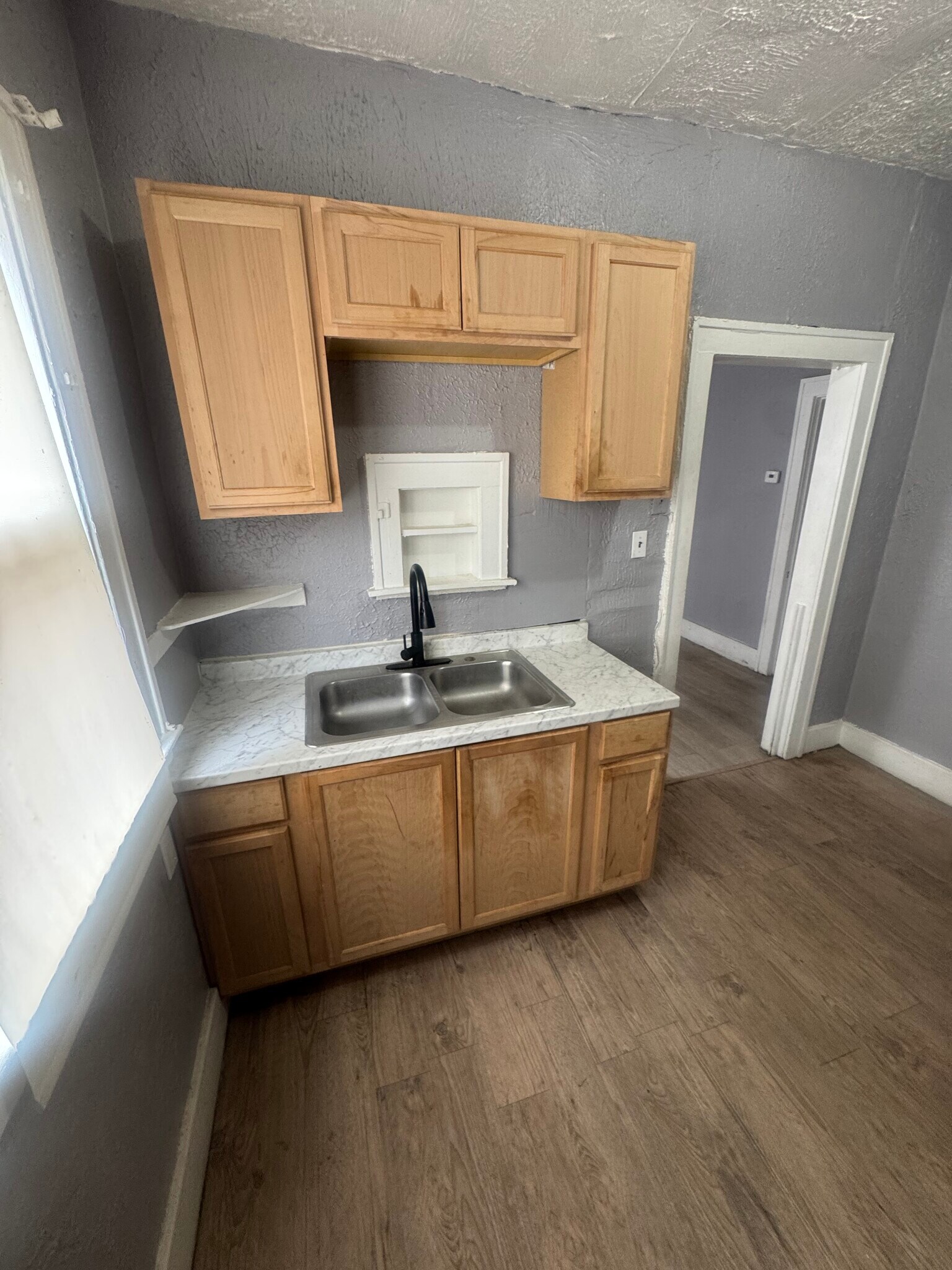 Building Photo - 11346 Belleterre St