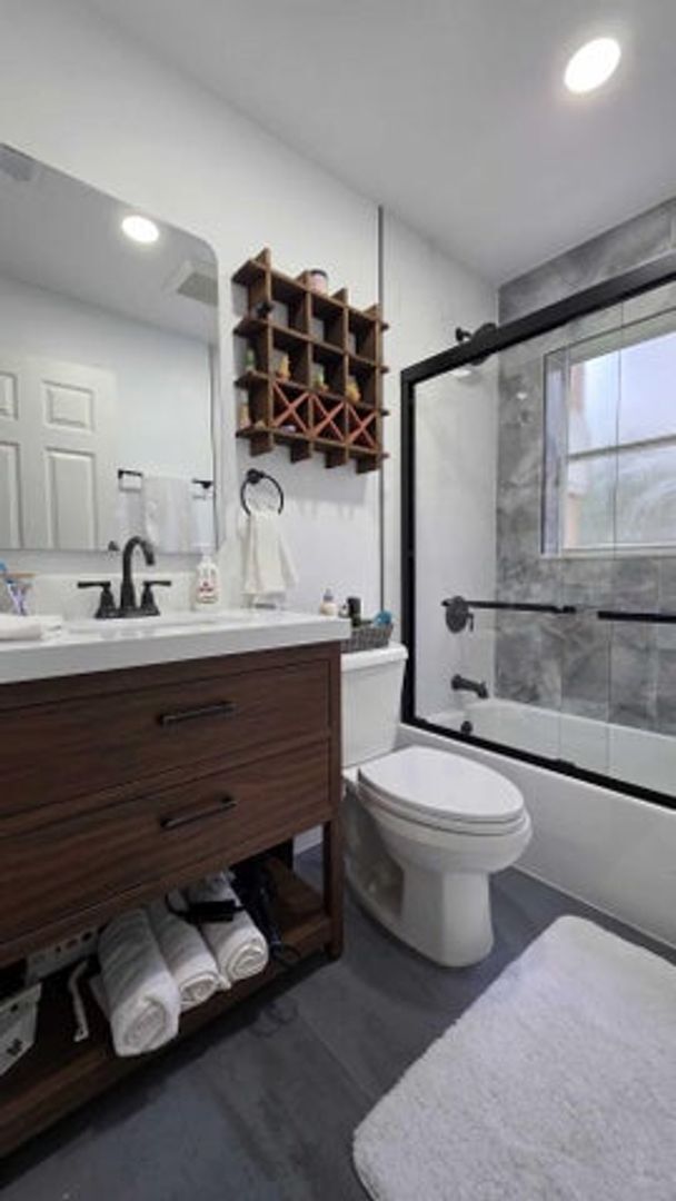 Building Photo - 15665 66th Ct N