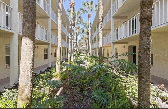 Building Photo - 7294 Cloister Dr