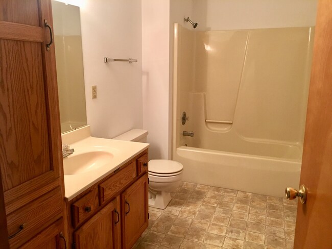 Building Photo - 4025 N Christopher Ct