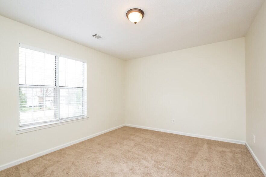 Building Photo - 1480 Devon Mill Way