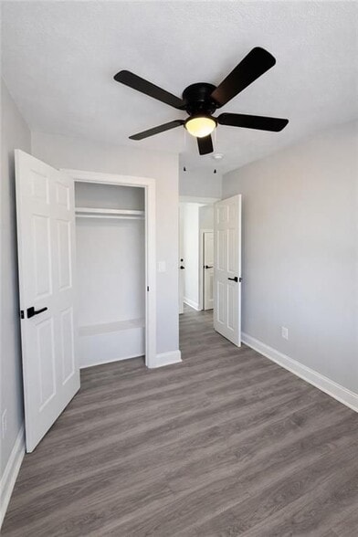 Building Photo - 71 E George St