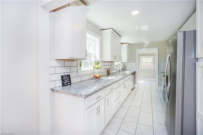 Building Photo - 1919 Maryland Ave