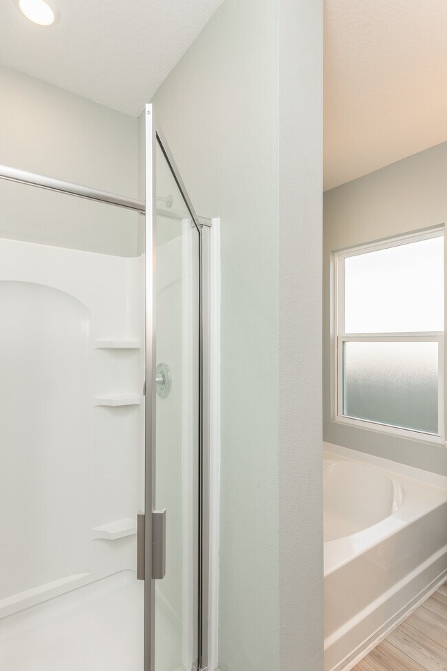 Building Photo - 1938 Westhill Dr