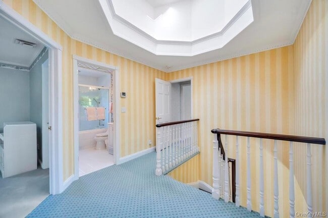 Building Photo - 22 Bayside Dr