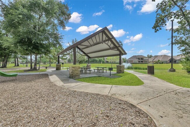 Building Photo - 2807 Kingly Pne Trl
