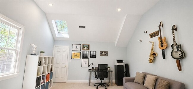 Building Photo - 39 Court St