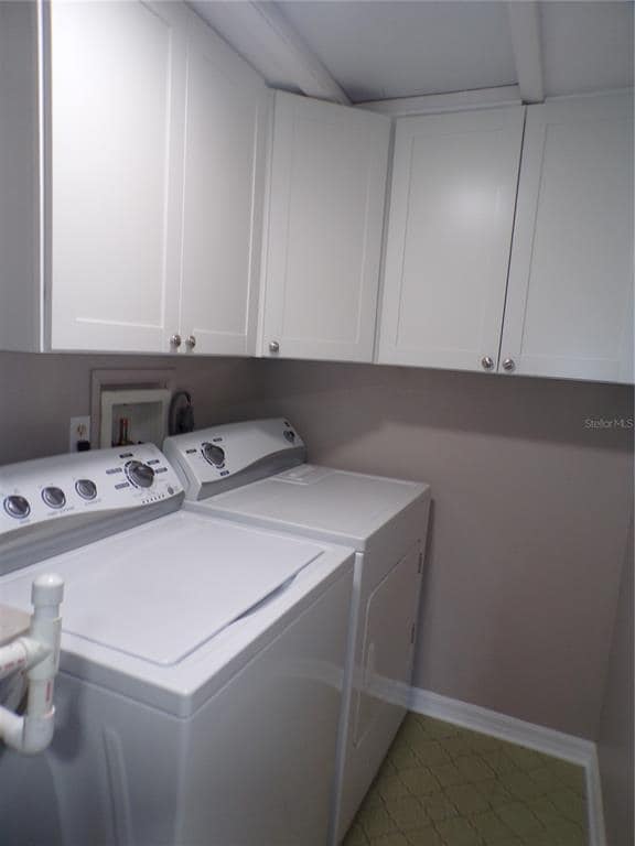 Building Photo - 1080 Bal Harbor Blvd