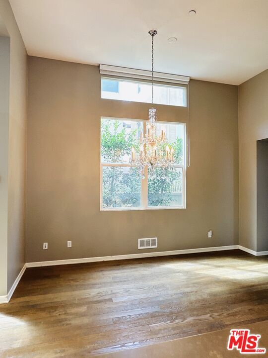 Building Photo - 6581 S Seabluff Dr