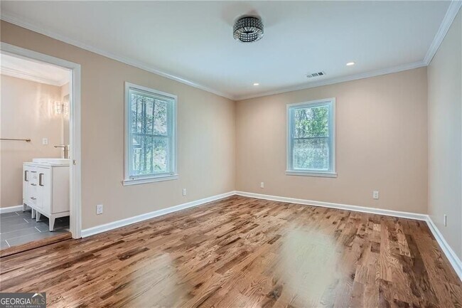 Building Photo - 2534 Niskey Lake Rd SW