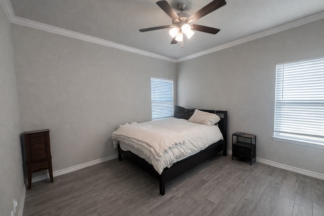 Building Photo - 3 Bed 2 Bath Jarrell Tx New management