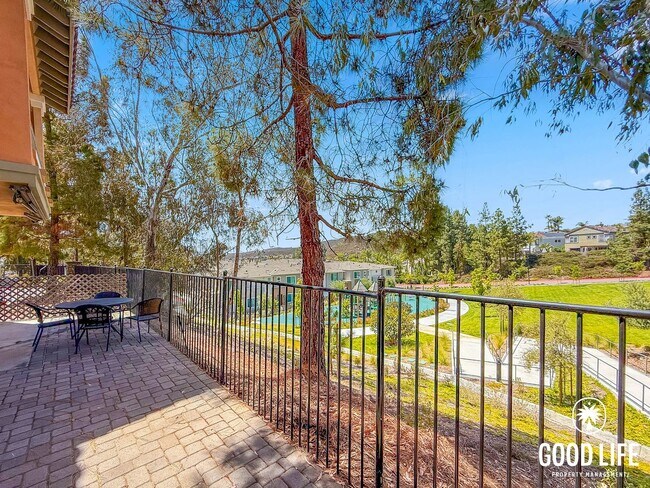 Building Photo - SD: Charming 2B/2BA Condo with Patio and Pool Access in Carmel Mountain