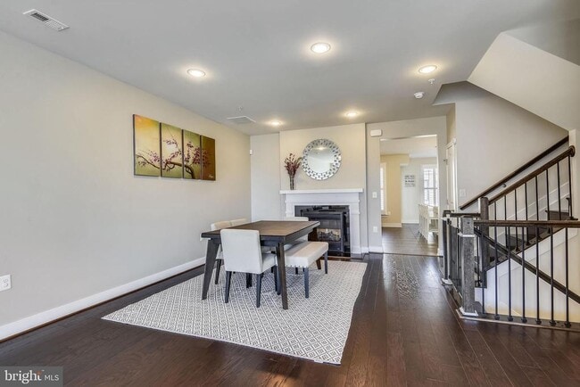 Building Photo - 1222 Main Line Blvd