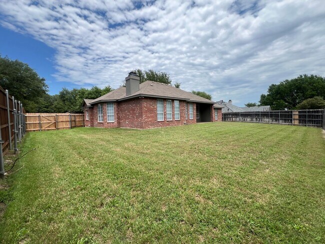Building Photo - Midway ISD