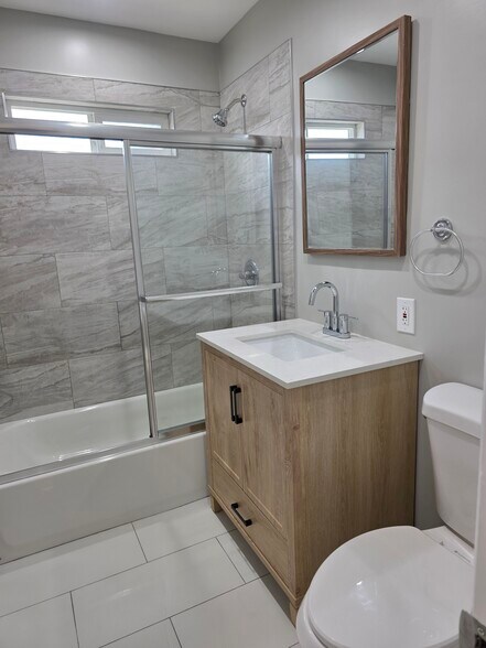 Building Photo - 2612 Huntington Ln