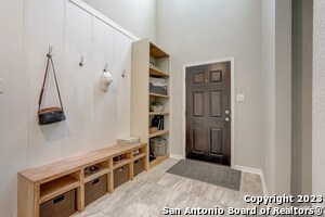 Building Photo - 12927 Shoreline Dr