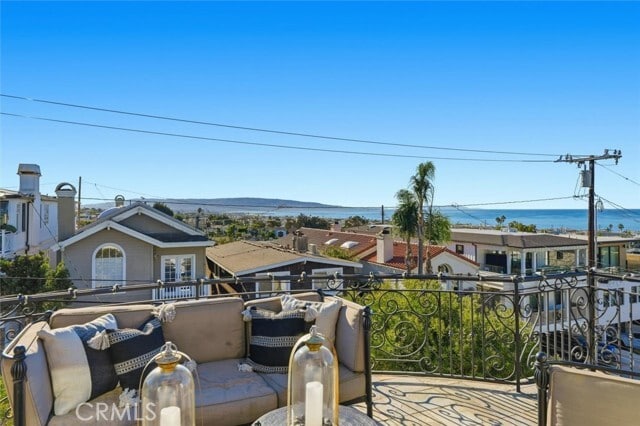 Building Photo - 633 12th St