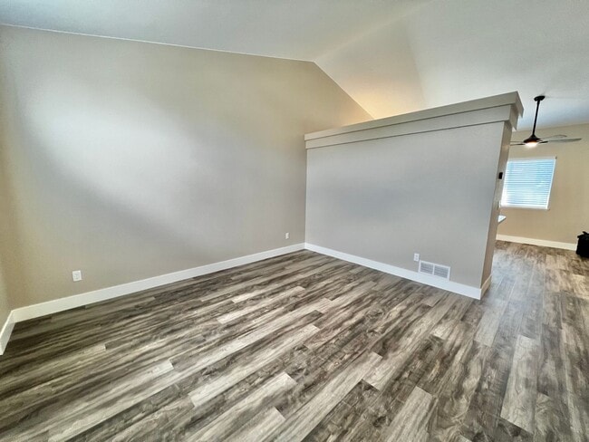 Building Photo - Spacious 3 bed, 2.5 bath home in Central Fort Collins