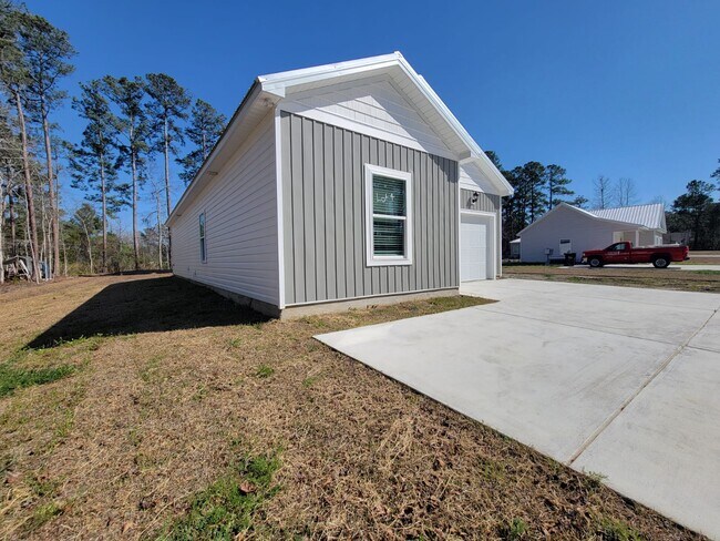 Building Photo - 1715 Ward Cir