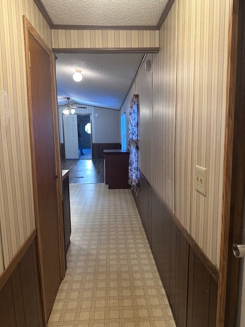 Building Photo - 2930 Pinecrest Dr