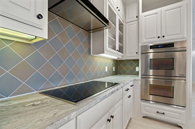 Building Photo - 6675 Mediterranean Dr