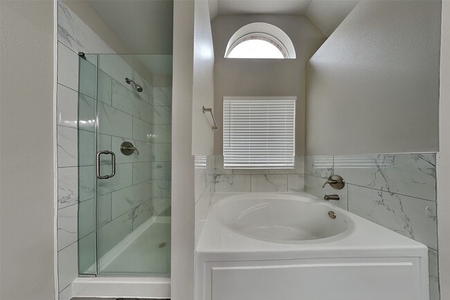 Building Photo - 12234 Innisfall Cir