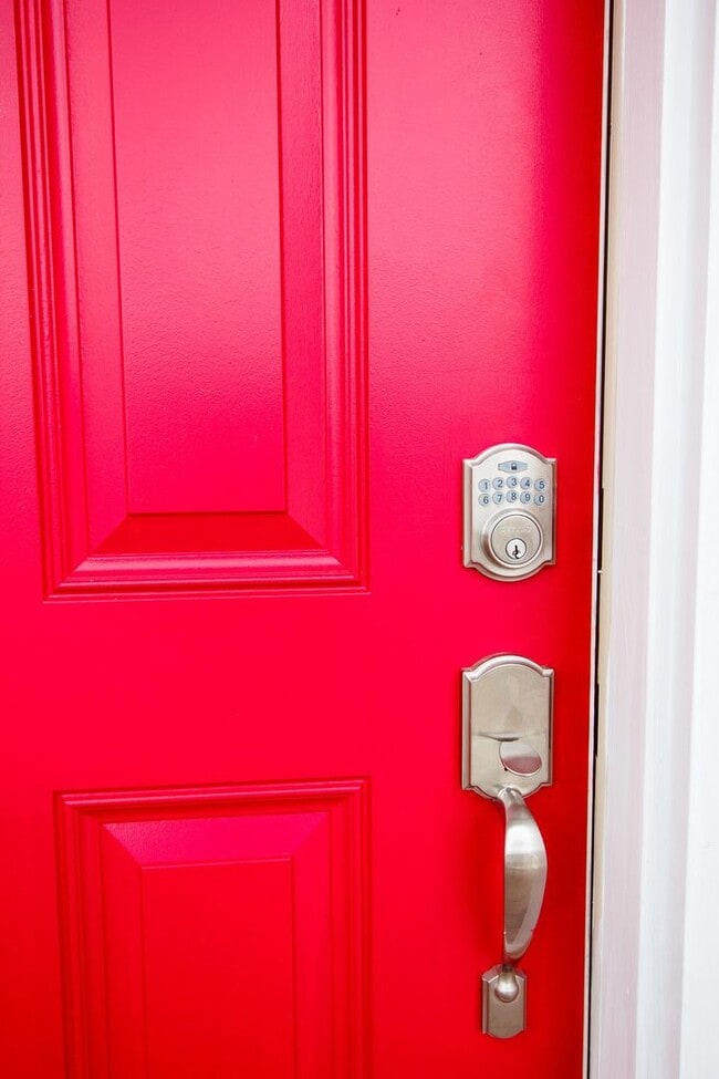 Building Photo - 607 Washtenaw Ave