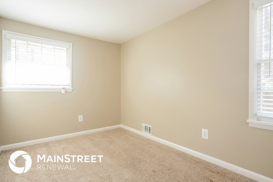 Building Photo - 2134 Elinwood Dr